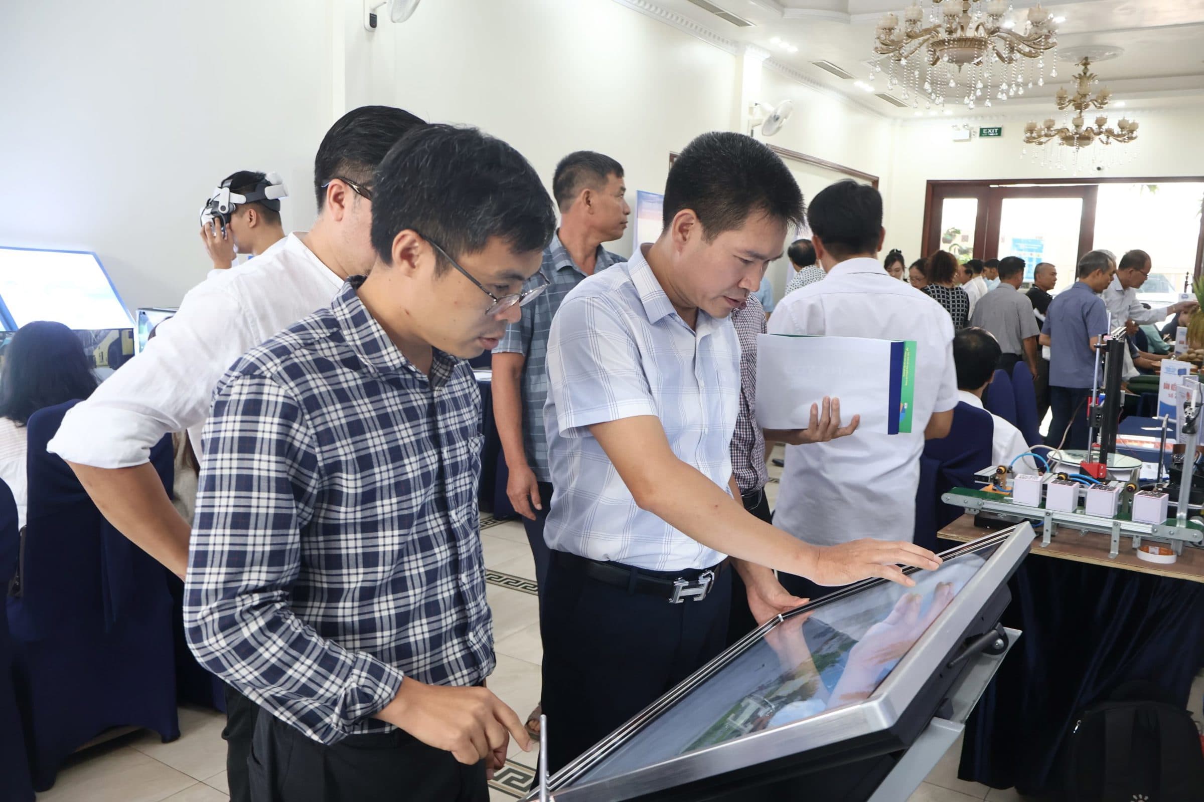 Promoting the "3 Houses" cooperation model, promoting the development of science, technology, innovation, digital transformation and Project 06