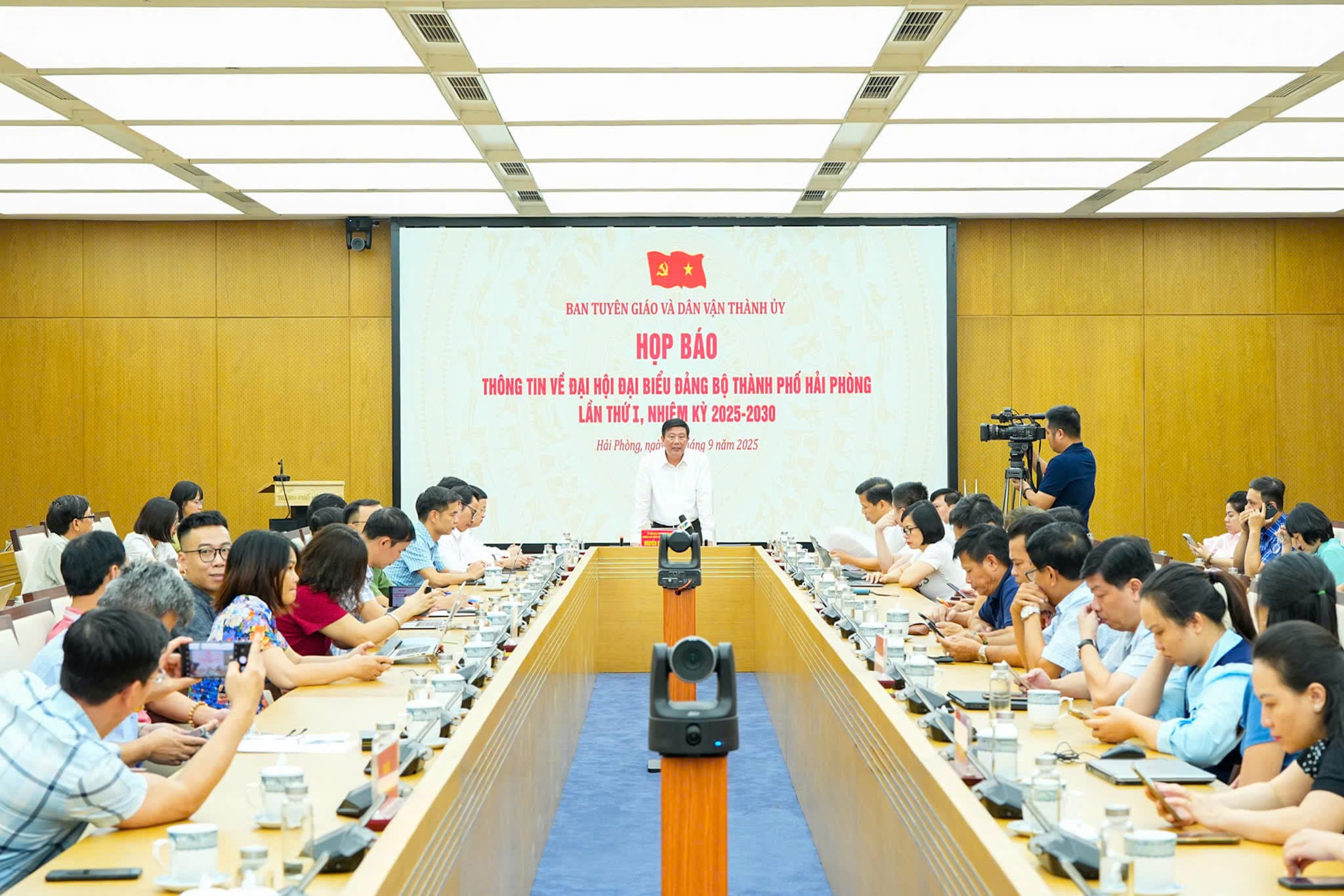 The 1st Hai Phong City Party Congress, term 2025-2030 - The first digital congress at provincial and city levels in the country