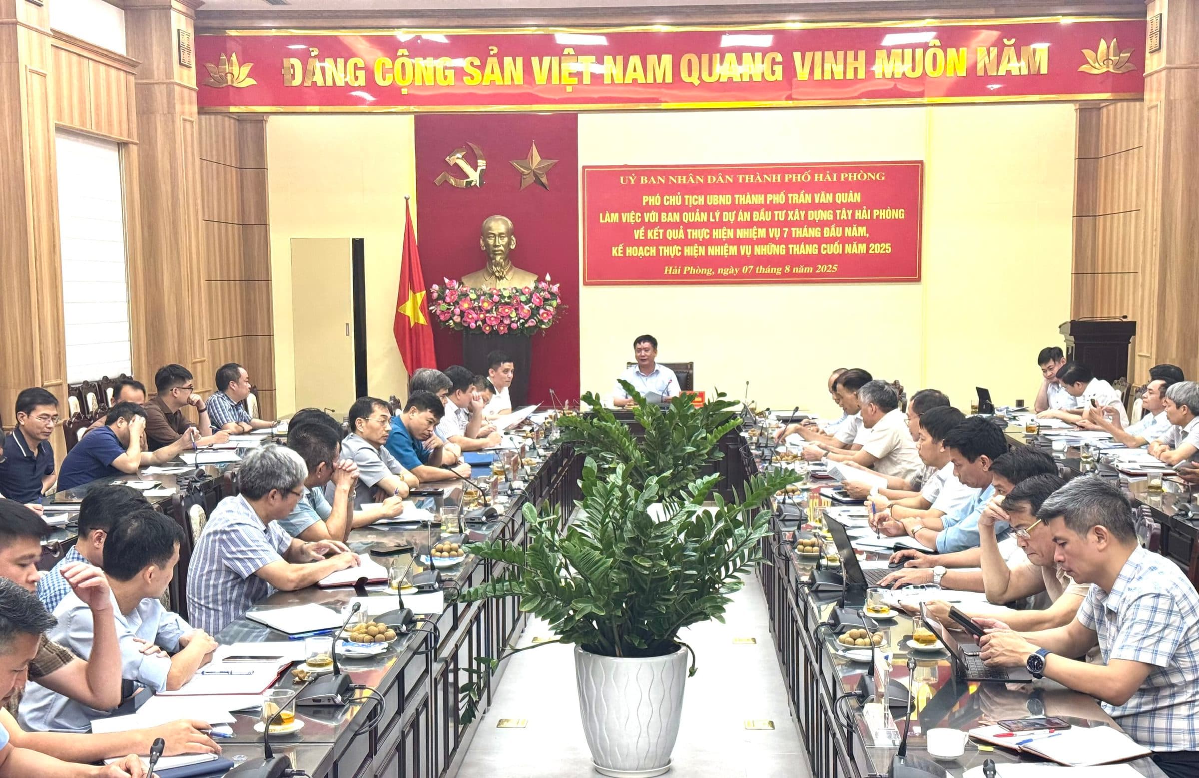 Tiếp tục tháo gỡ khó khăn, đẩy nhanh tiến độ các dự án đầu tư công khu vực phía Tây thành phố