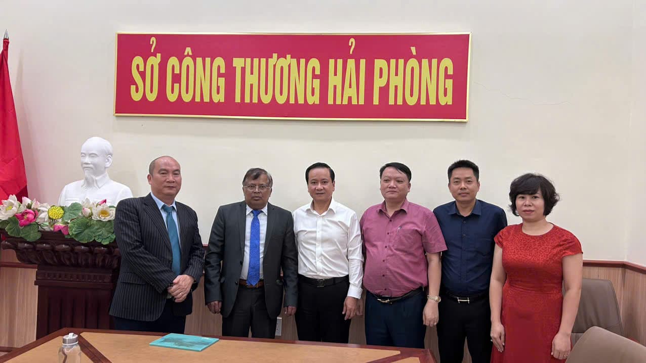 Promote investment cooperation in maritime logistics between Hai Phong and Bangladesh