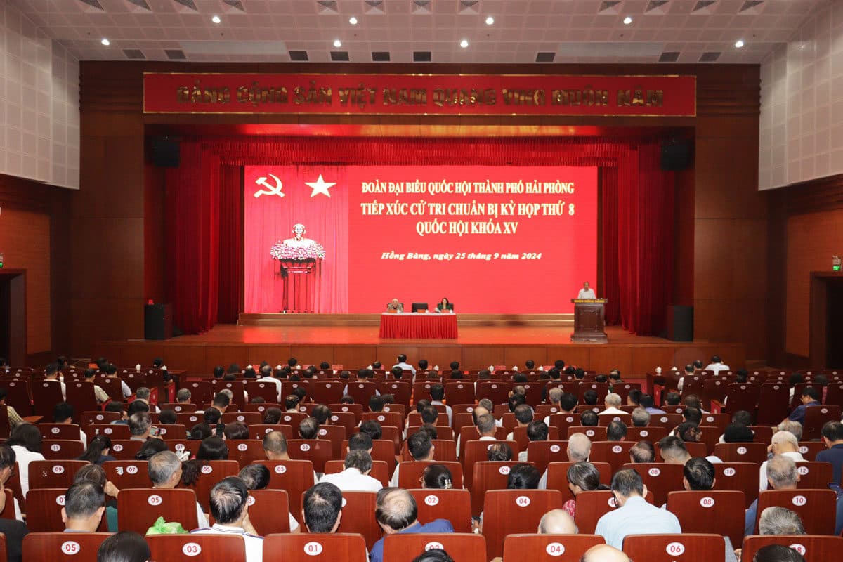 Đoàn đại biểu Quốc hội thành phố Hải Phòng tiếp xúc cử tri quận Hồng Bàng chuẩn bị Kỳ họp thứ 8, Quốc hội khóa XV