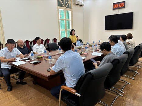 The Department of Finance received a delegation from the Institute of World Economics and Politics, Vietnam Academy of Social Sciences