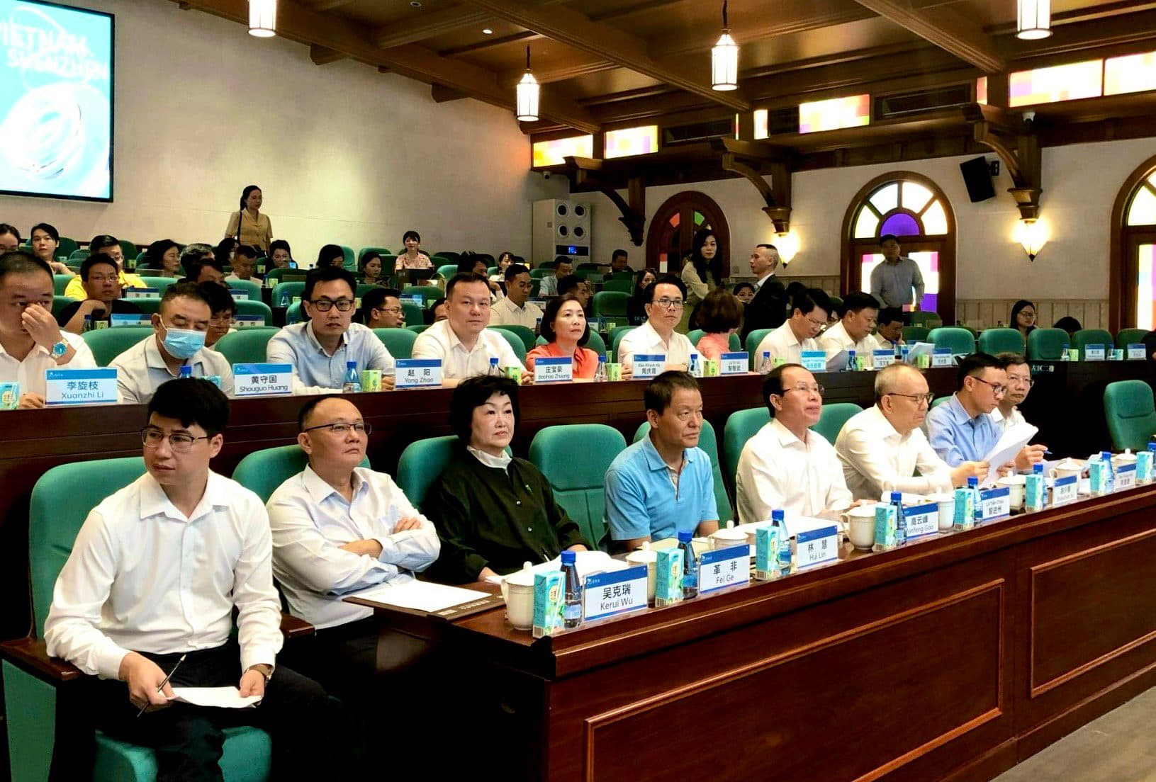 Bí thư Thành ủy Lê Tiến Châu cùng Đoàn công tác thành phố làm việc với Tổng Thương hội Thâm Quyến