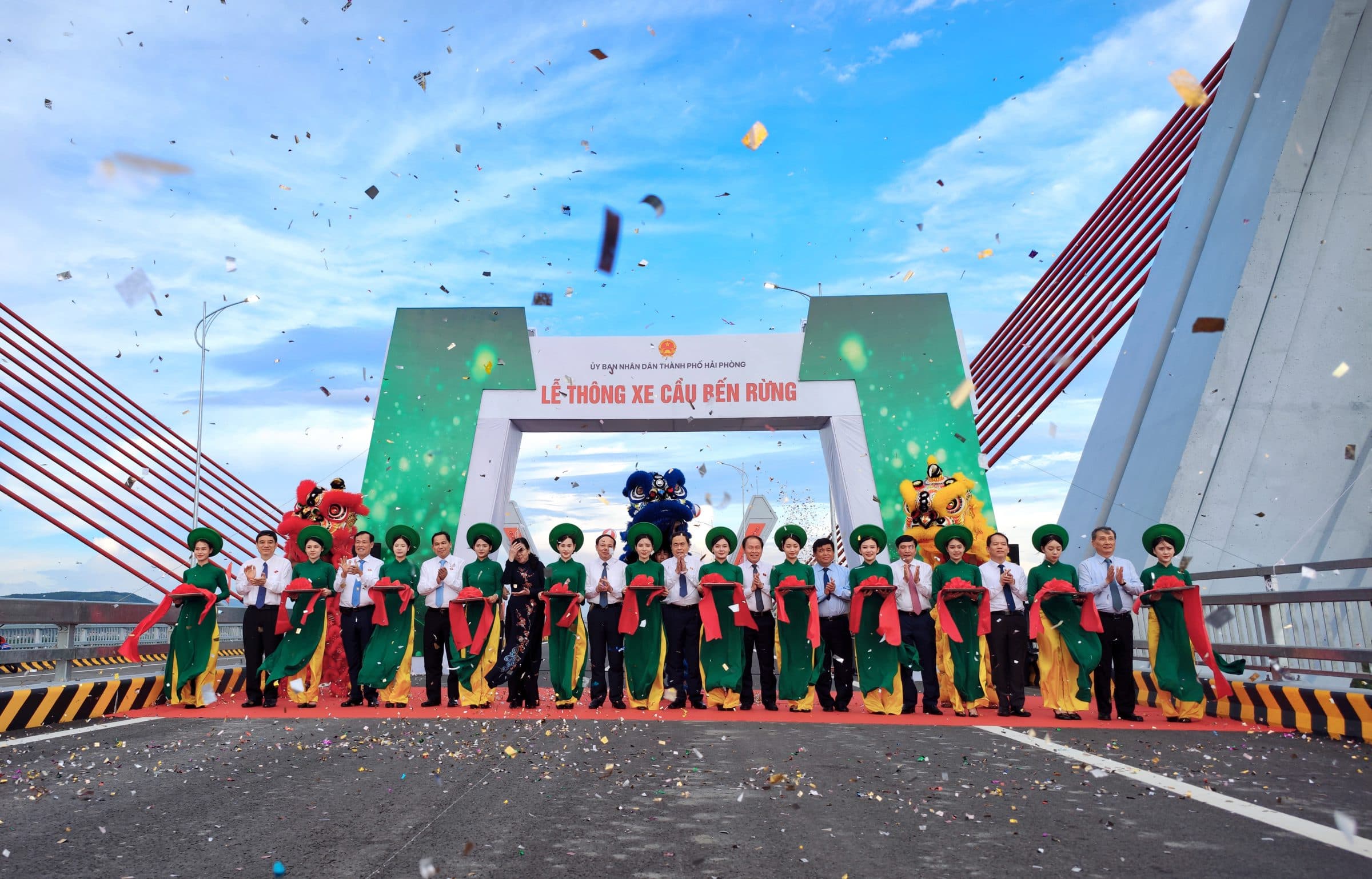 Chính thức thông xe Cầu Bến Rừng: Từng bước góp phần hoàn thiện mạng lưới giao thông Vùng kinh tế trọng điểm Bắc Bộ