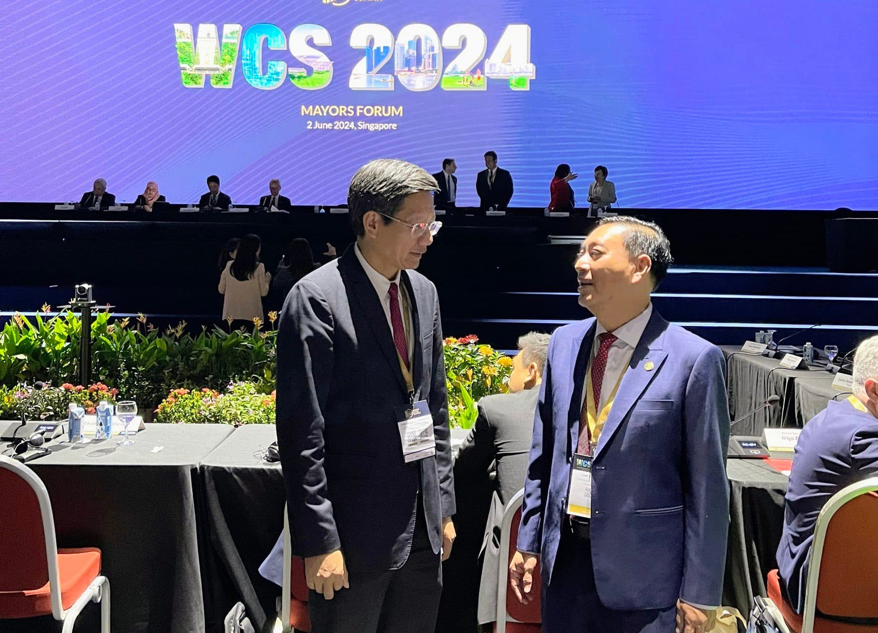 Permanent Vice Chairman of the City People's Committee Le Anh Quan attended the 2024 World Cities Summit in Singapore