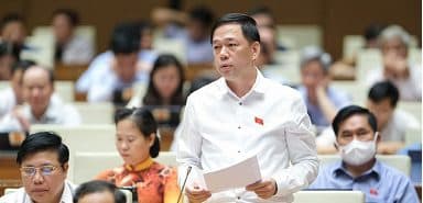 国会は議場で石油法（改正）事業について討論を行った。