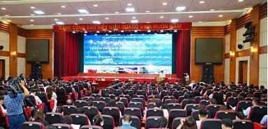 수출입 분야 기업과의 만남과 대화를 통해 애로사항 해소, 문제 해결, 기업 추천을 위한 회의