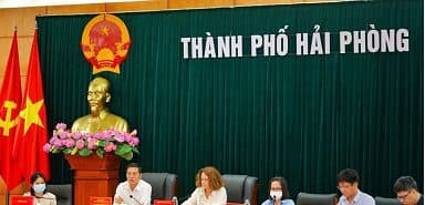 Chairman of the City People's Committee worked with the World Bank Delegation in Vietnam