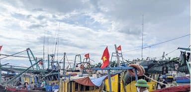 IUU 착취에 맞서기 위한 과제와 솔루션을 적극적이고 긴급하게 계속해서 구현합니다.