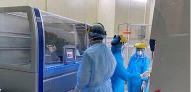SARS-CoV-2 감염이 의심되는 일본 사례와 관련된 발생을 긴급하게 처리합니다.