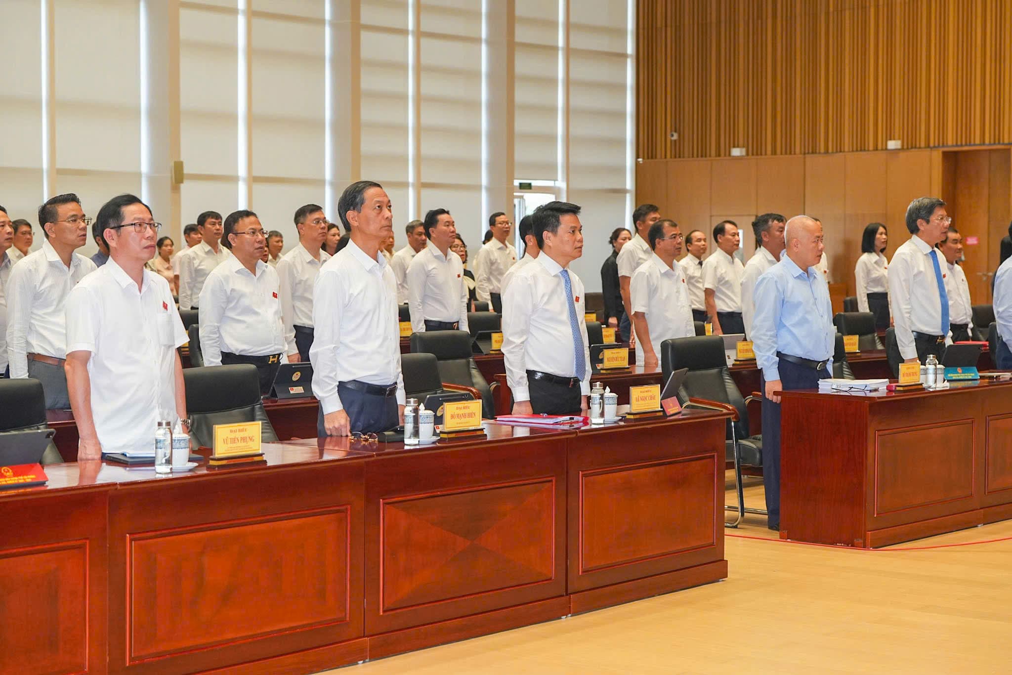 Kỳ họp thứ 5 (kỳ họp chuyên đề) HĐND thành phố khóa XVII, nhiệm kỳ 2026 - 2031 thông qua dự thảo 15 Nghị quyết