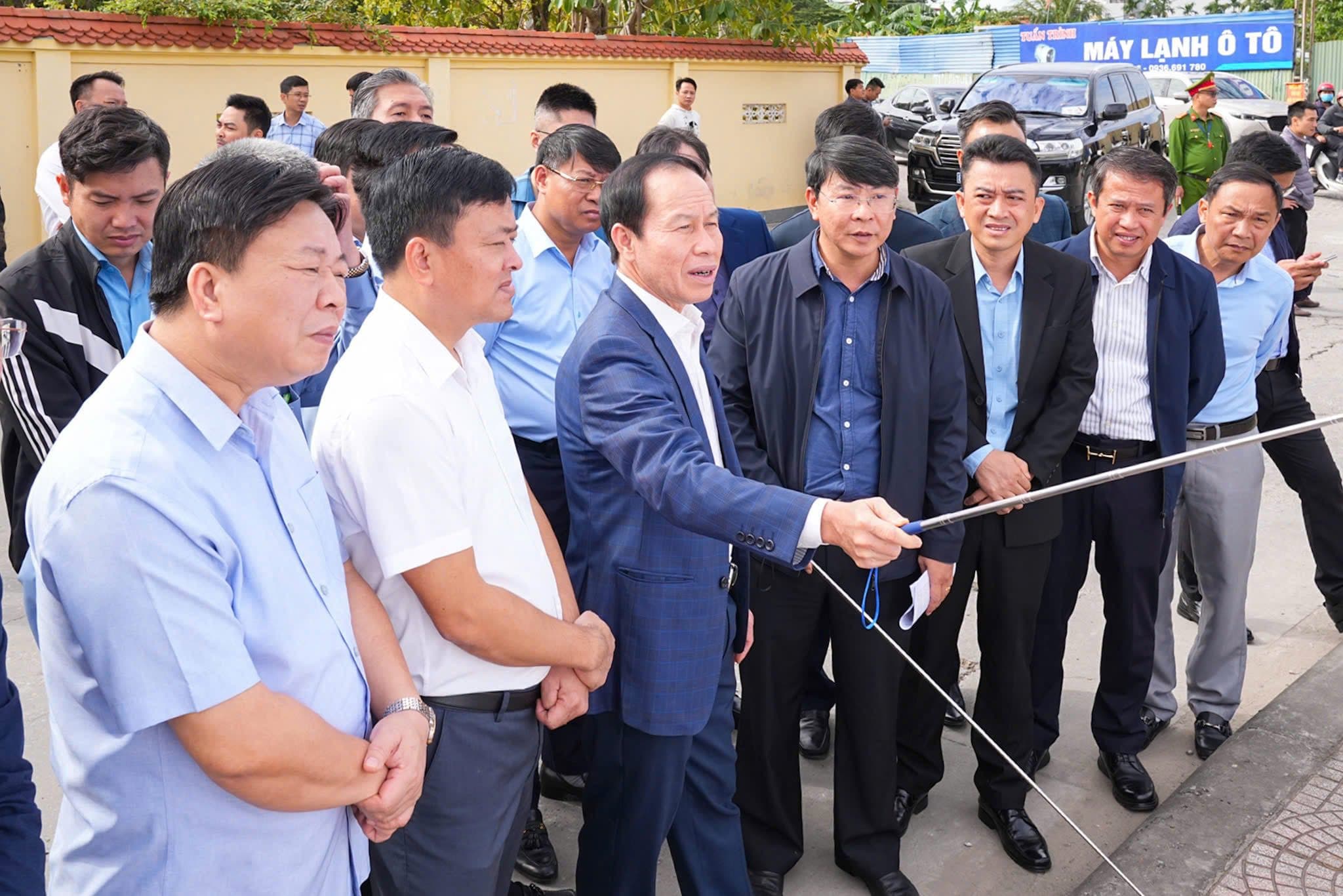 Secretary of the City Party Committee Le Tien Chau inspected the progress of the project to develop Hai Phong city to adapt to climate change and urbanize the central area