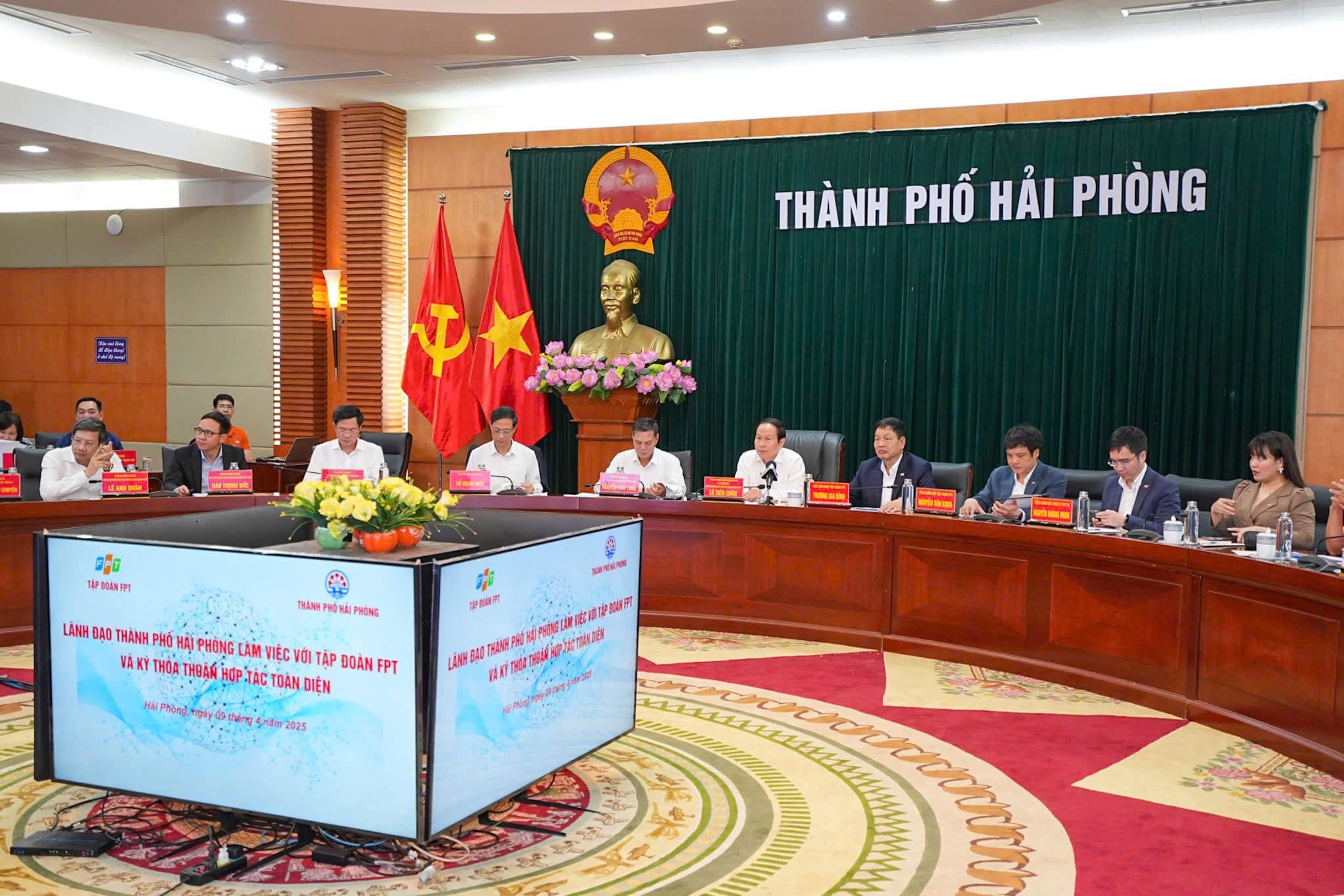 Thành phố Hải Phòng và Tập đoàn FPT ký kết thỏa thuận hợp tác toàn diện phát triển khoa học công nghệ, đổi mới sáng tạo và chuyển đổi số