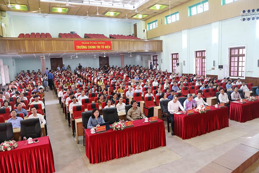 The Standing Committee of the Vietnam Fatherland Front Committee of the city conducts professional training for Front work in 2024