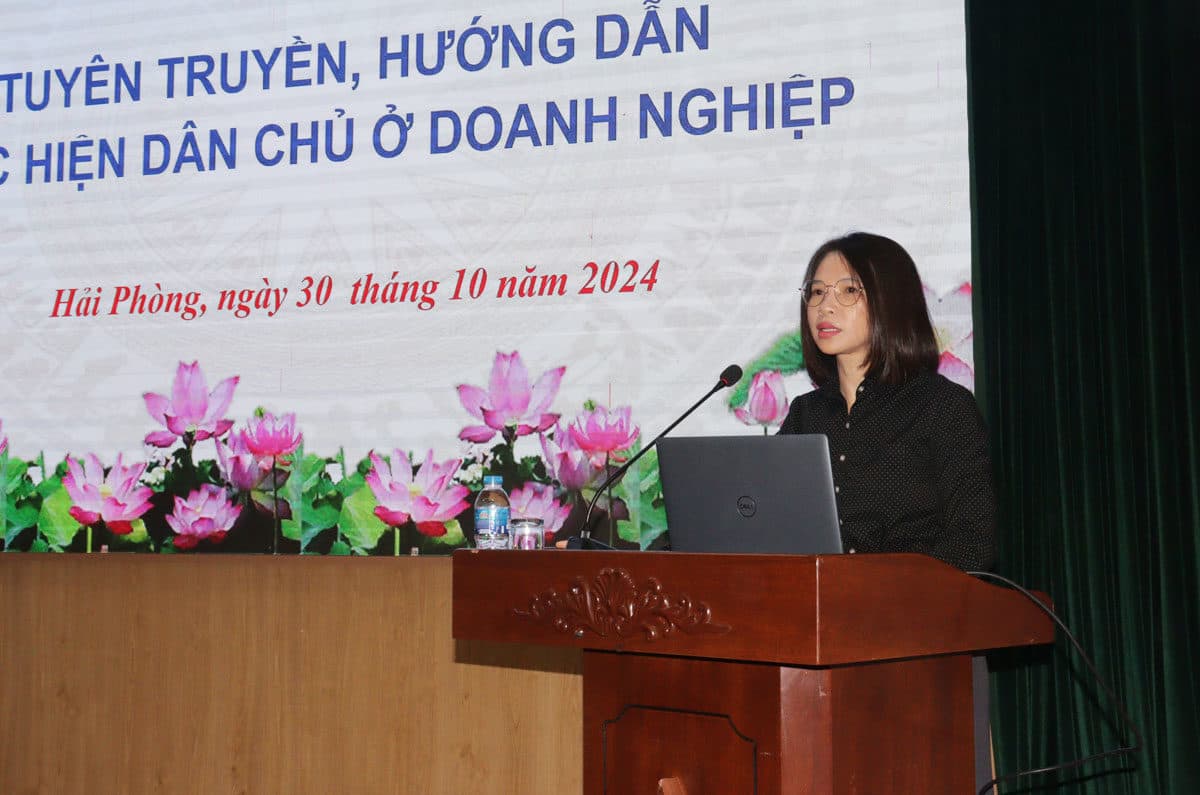 Propagate and guide the implementation of democracy in businesses