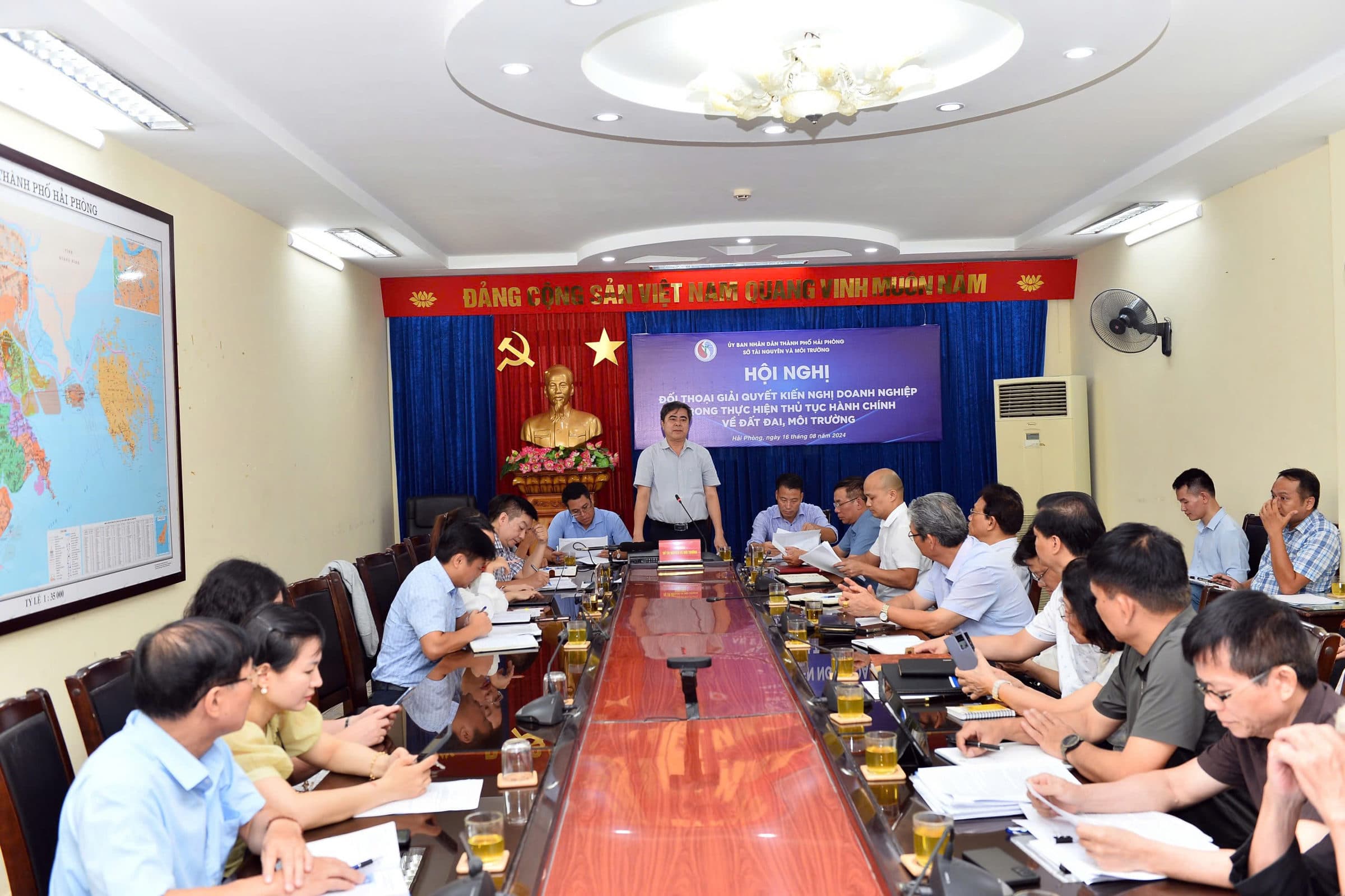Dialogue to resolve business recommendations in implementing land and environmental administrative procedures