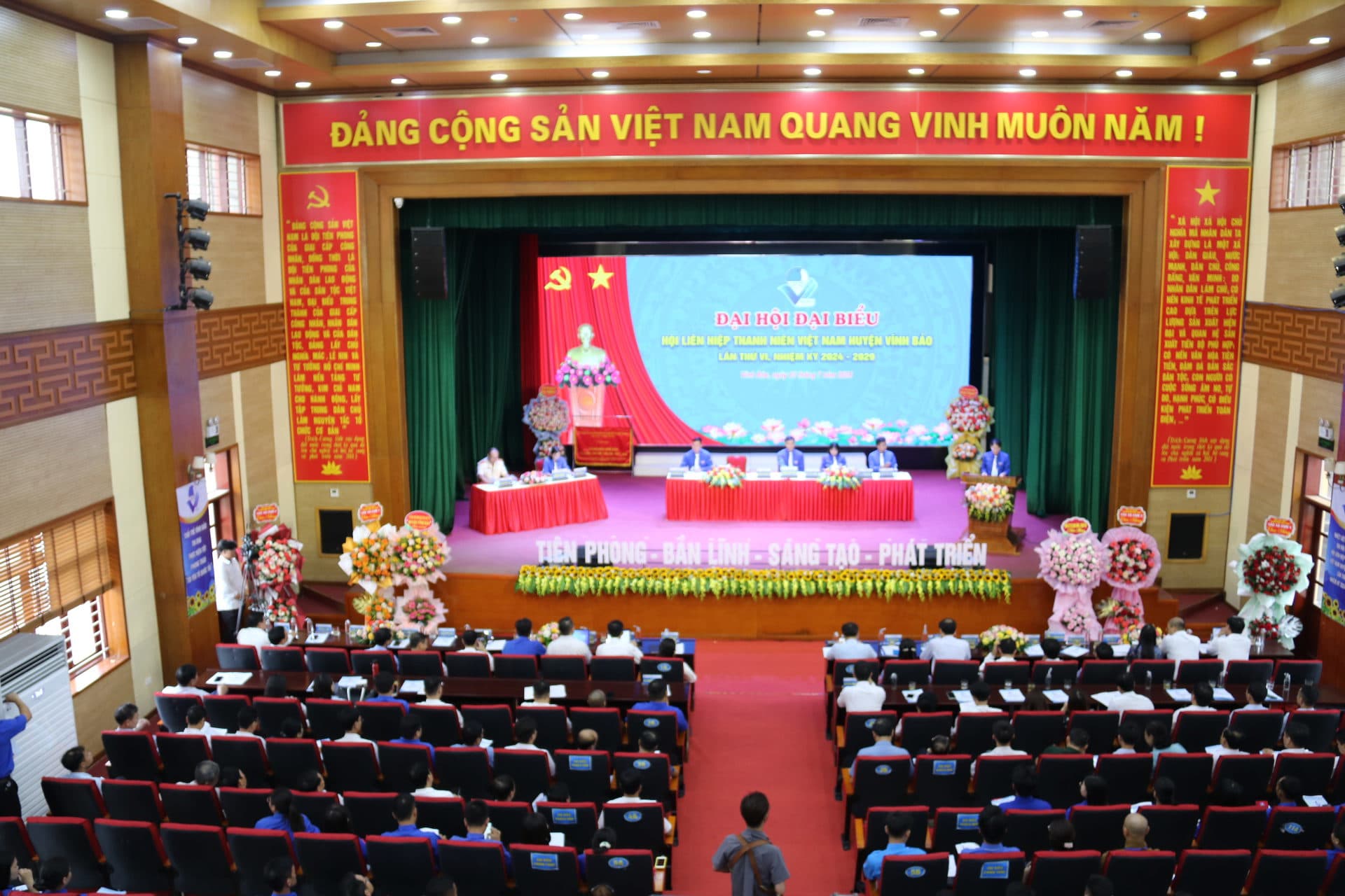 The Vietnam Youth Federation of Vinh Bao district actively conducts scientific research and supports youth startups