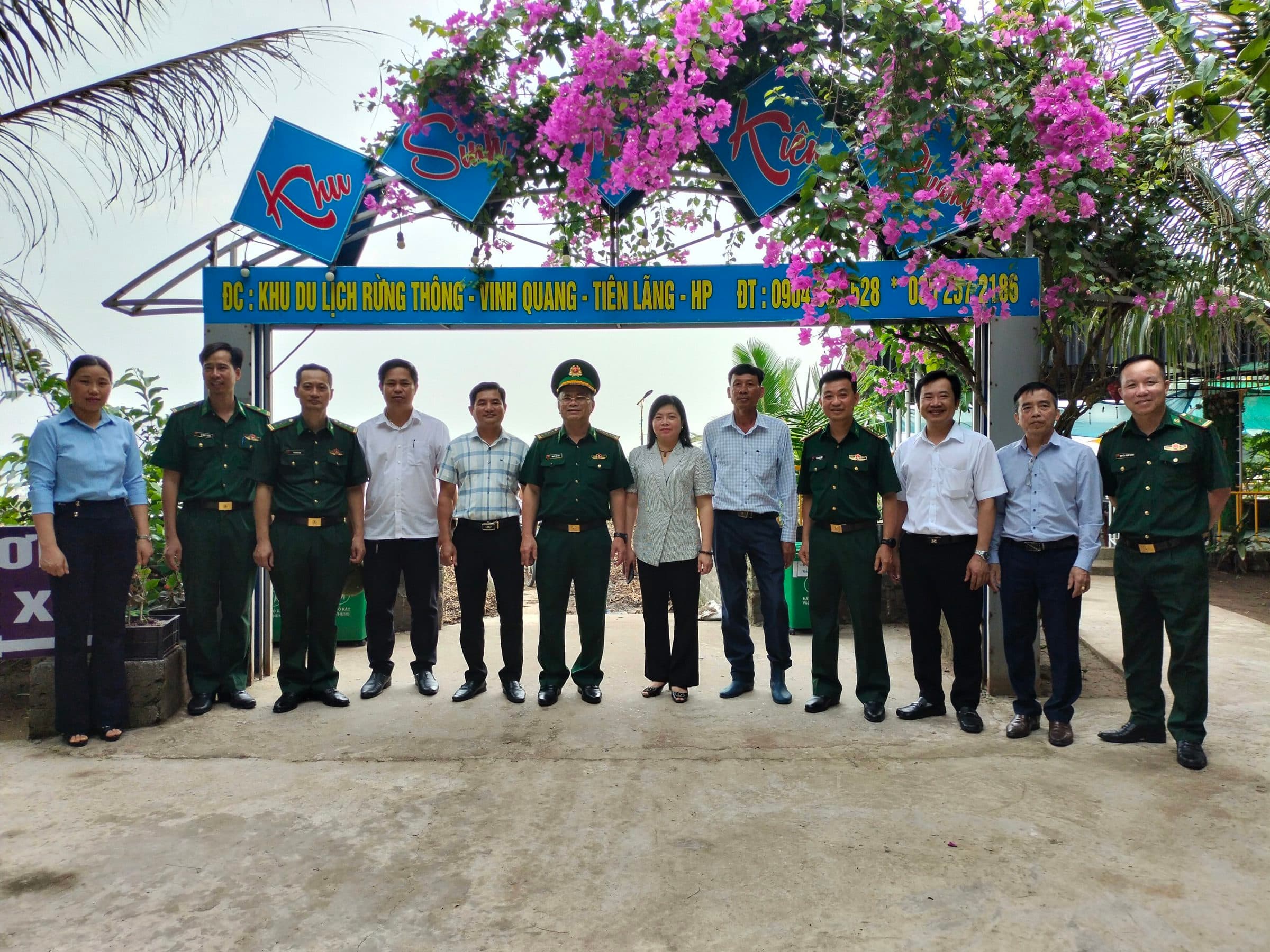 Strengthen guidance for farmers in maritime border areas and islands to effectively promote economic models associated with the task of protecting the Fatherland's borders