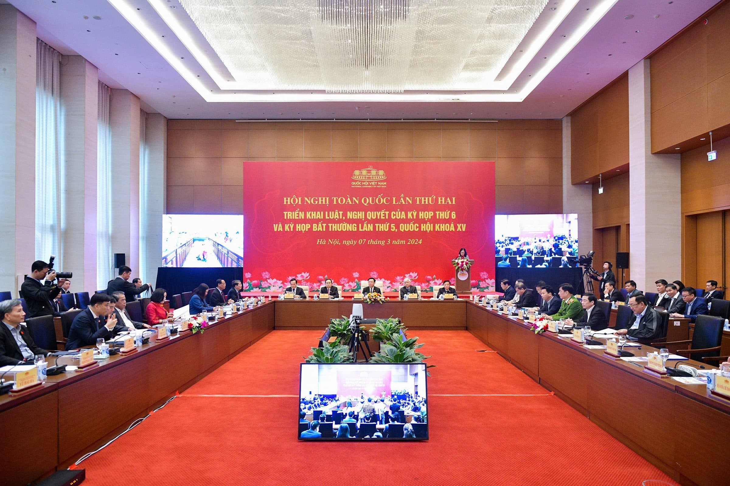 National Conference to implement Laws and Resolutions of the 6th Session and 5th Extraordinary Session, 15th National Assembly