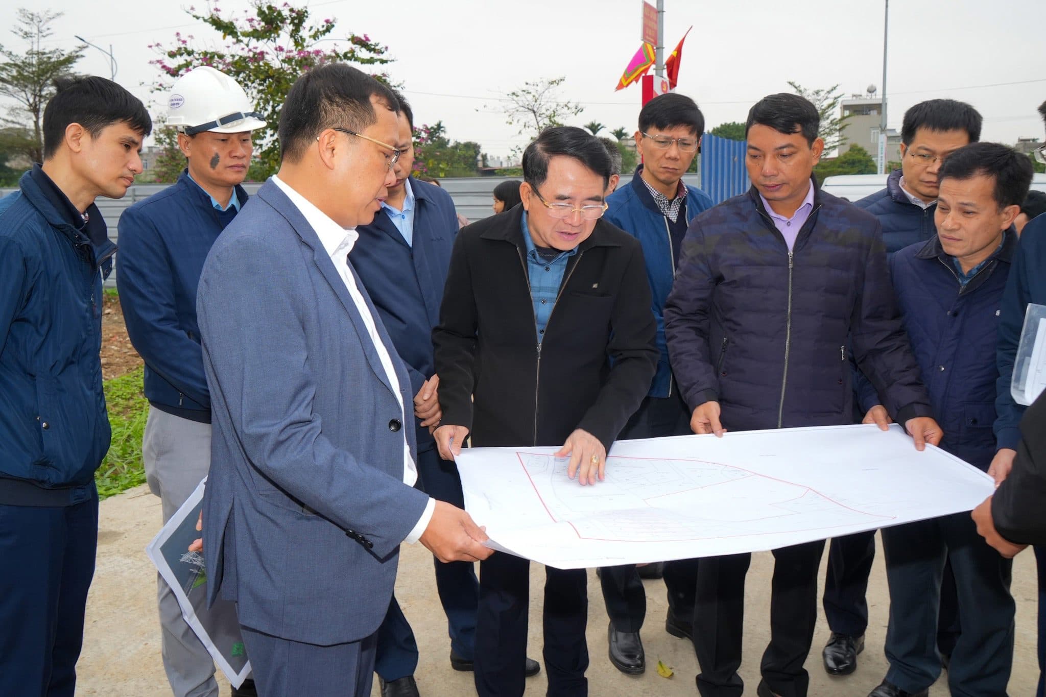 Đẩy nhanh tiến độ đầu tư xây dựng công viên, vườn hoa, cây xanh trên địa bàn các quận, giai đoạn 2021-2025