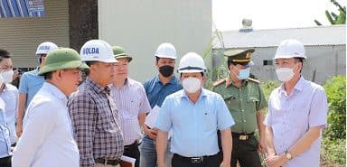 Vice Chairman of the City People's Committee Nguyen Duc Tho inspected the preparations for the Groundbreaking Ceremony of the Ben Rung Bridge Construction Investment Project and a number of key transportation projects in Thuy Nguyen district.
