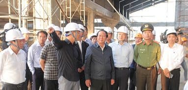 시당위원회 비서와 시 인민의회 의장이 깟하이 지구의 프로젝트 시행 상황에 대한 보고를 시찰하고 청취했습니다.