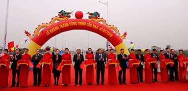 두 가지 프로젝트 개시: Han Bridge 및 Dang Bridge: Tien Lang 및 Vinh Bao 지역 주민들의 희망 충족