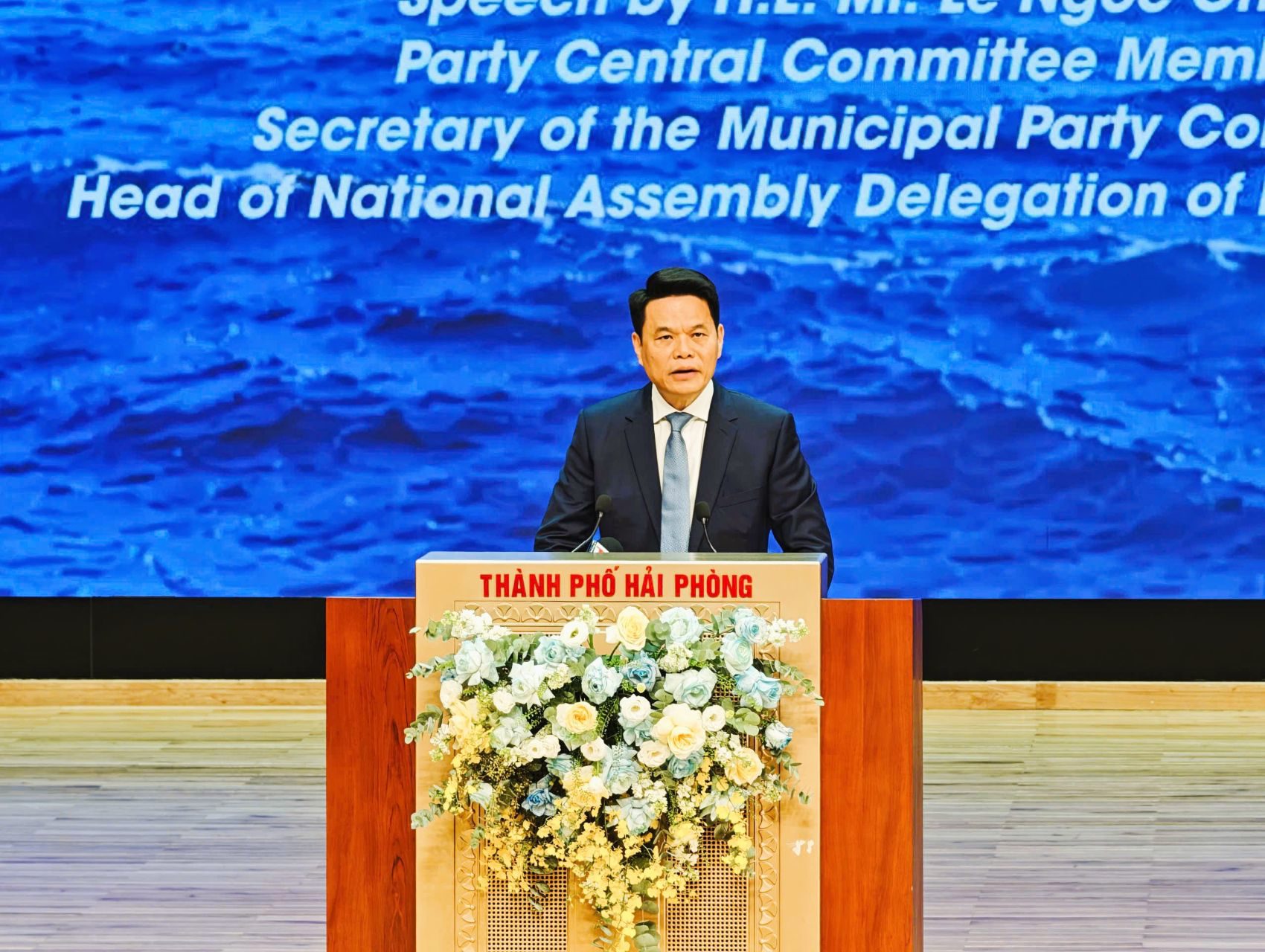 Ong_Le_Ngc_Chau_Bi_th_Thanh_y_Hi_Phong_phat_biu_khai_mc_Hi_ngh.jpg